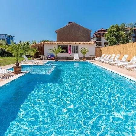 Hotel Хотел Черноморец Chernomorets