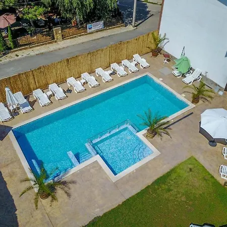 Hotel Хотел Черноморец Chernomorets